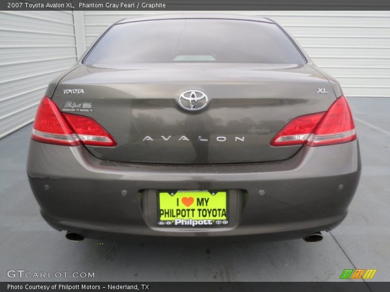Phantom Gray Pearl / Graphite 2007 Toyota Avalon XL
