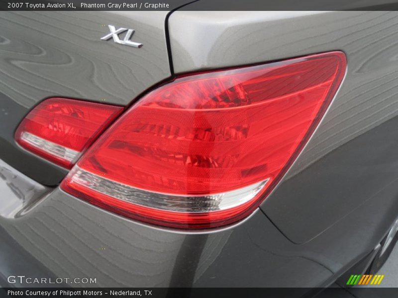 Phantom Gray Pearl / Graphite 2007 Toyota Avalon XL