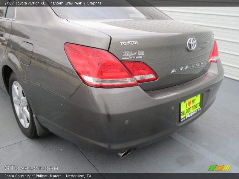 Phantom Gray Pearl / Graphite 2007 Toyota Avalon XL