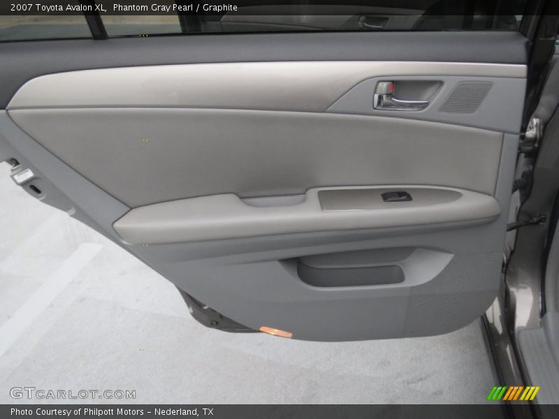 Phantom Gray Pearl / Graphite 2007 Toyota Avalon XL