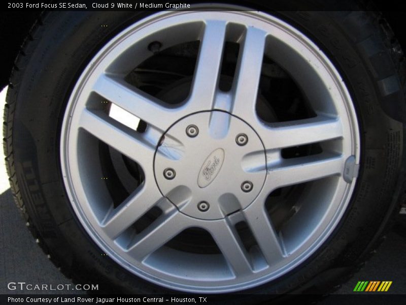 Cloud 9 White / Medium Graphite 2003 Ford Focus SE Sedan