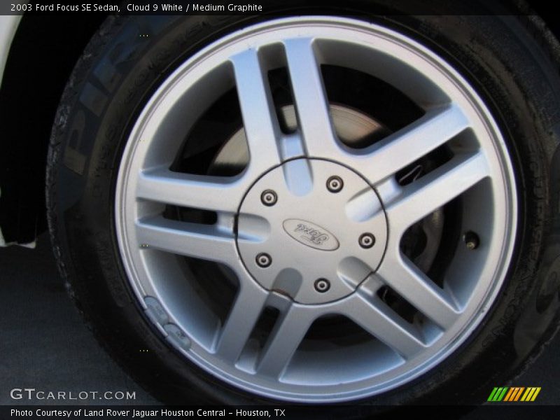 Cloud 9 White / Medium Graphite 2003 Ford Focus SE Sedan