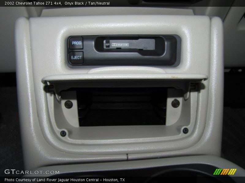 Onyx Black / Tan/Neutral 2002 Chevrolet Tahoe Z71 4x4