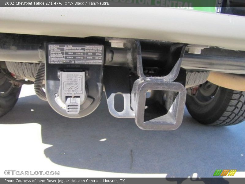 Onyx Black / Tan/Neutral 2002 Chevrolet Tahoe Z71 4x4