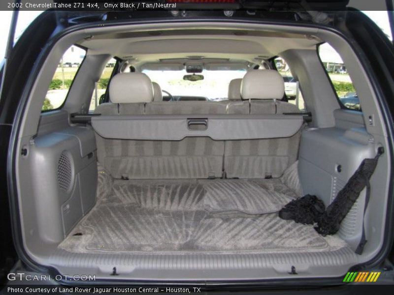 Onyx Black / Tan/Neutral 2002 Chevrolet Tahoe Z71 4x4