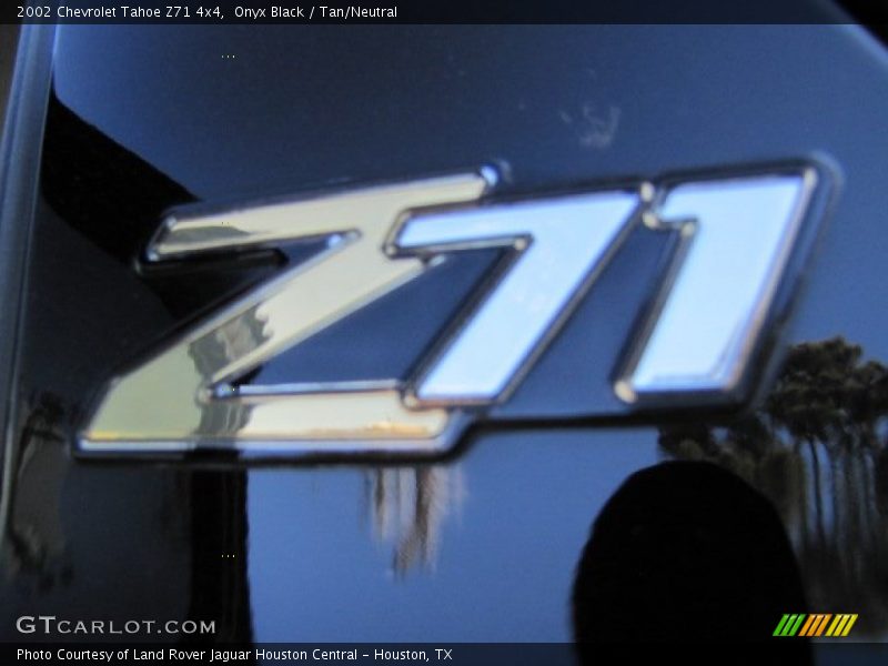Onyx Black / Tan/Neutral 2002 Chevrolet Tahoe Z71 4x4