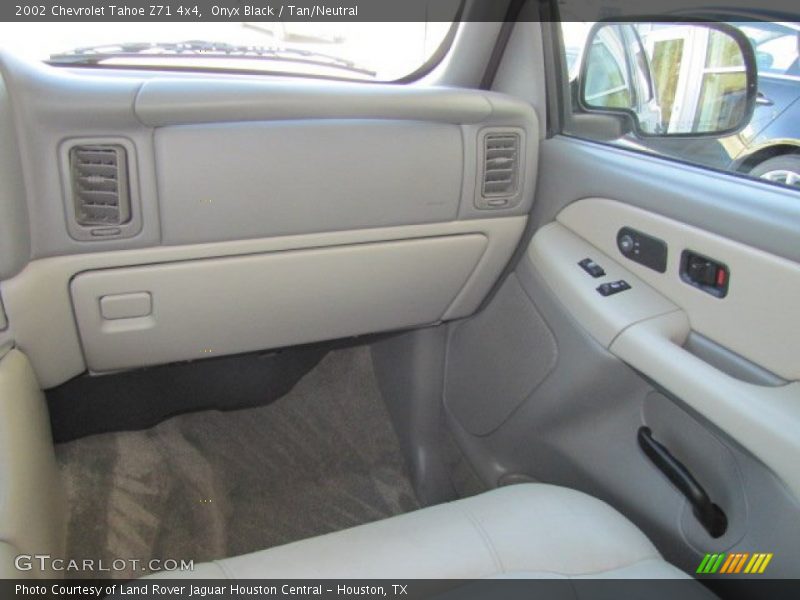 Onyx Black / Tan/Neutral 2002 Chevrolet Tahoe Z71 4x4