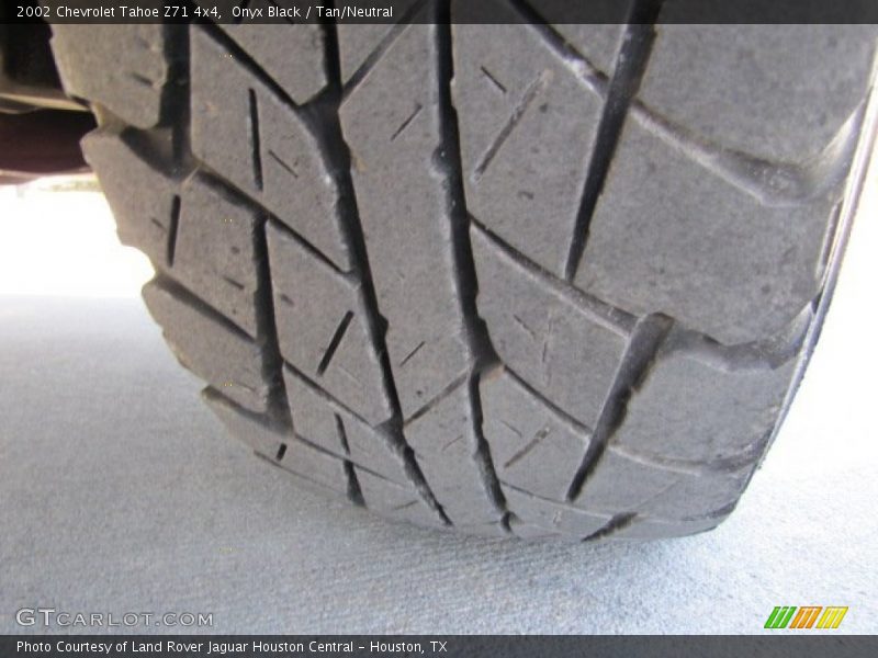 Onyx Black / Tan/Neutral 2002 Chevrolet Tahoe Z71 4x4