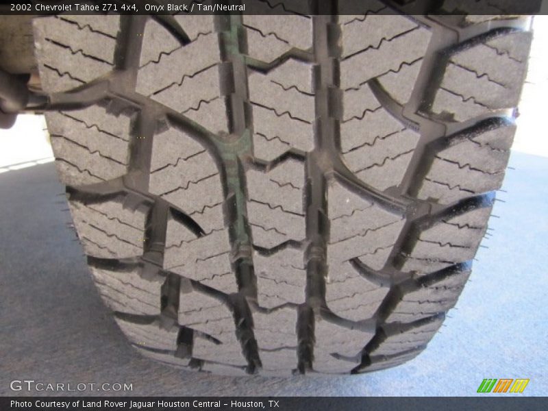 Onyx Black / Tan/Neutral 2002 Chevrolet Tahoe Z71 4x4