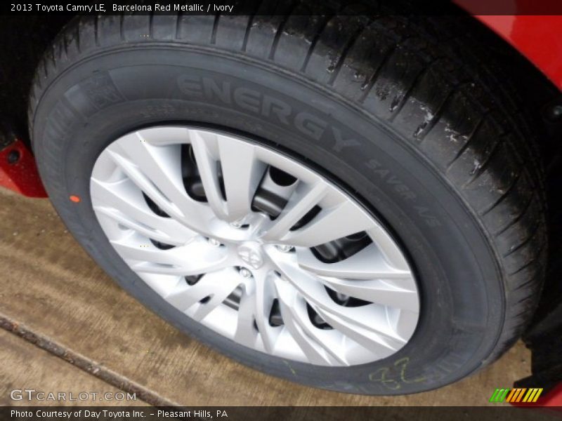 Barcelona Red Metallic / Ivory 2013 Toyota Camry LE