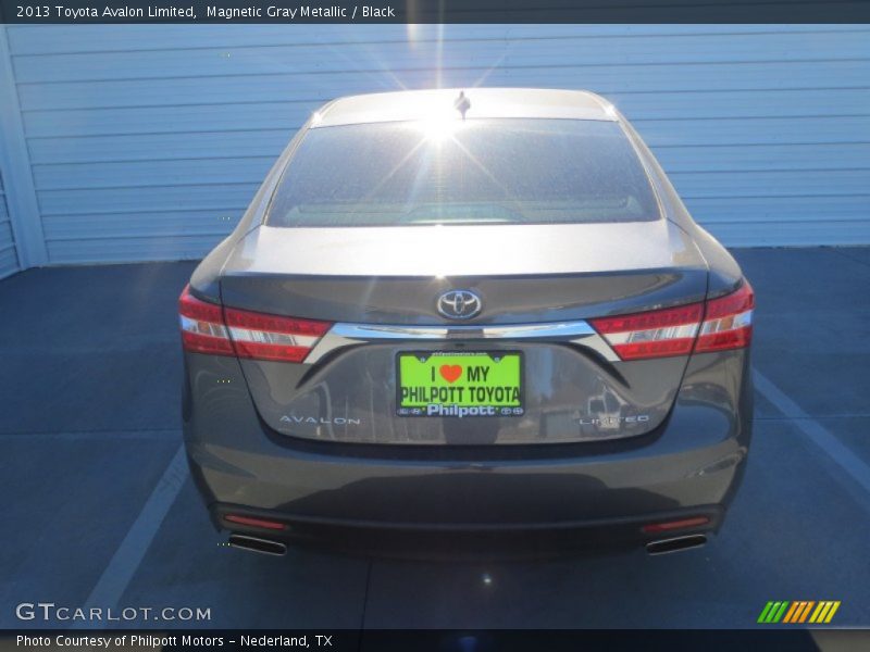 Magnetic Gray Metallic / Black 2013 Toyota Avalon Limited