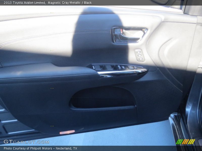 Magnetic Gray Metallic / Black 2013 Toyota Avalon Limited
