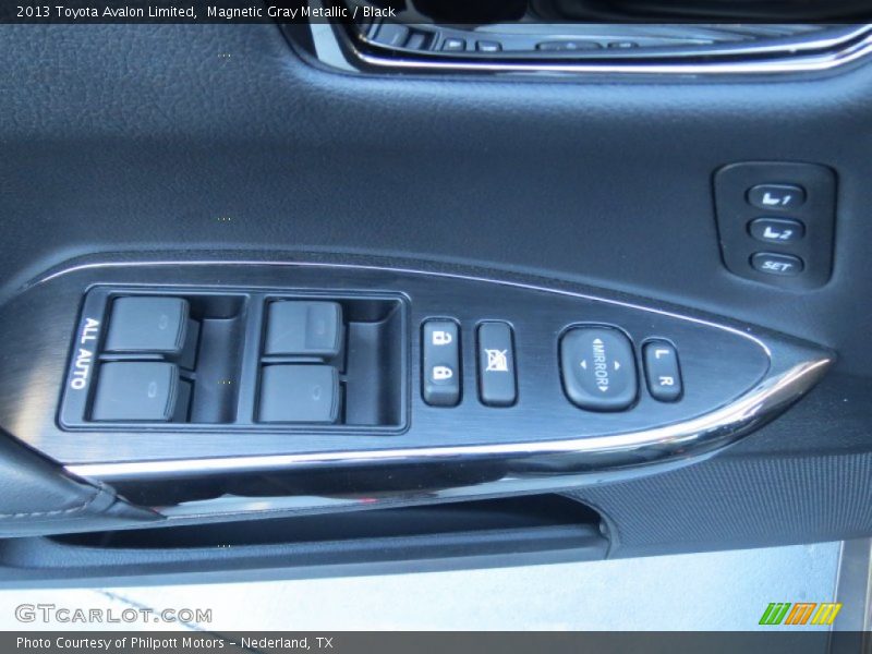 Magnetic Gray Metallic / Black 2013 Toyota Avalon Limited
