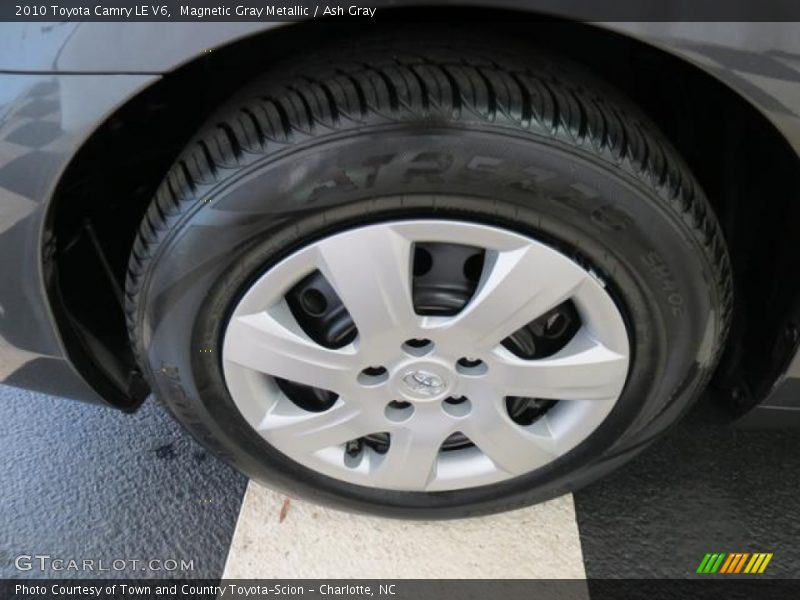 Magnetic Gray Metallic / Ash Gray 2010 Toyota Camry LE V6