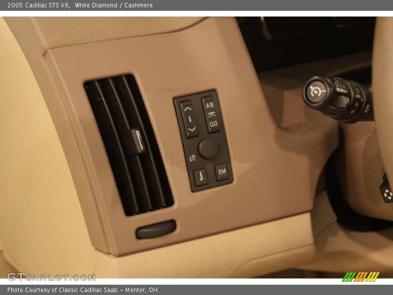 White Diamond / Cashmere 2005 Cadillac STS V6