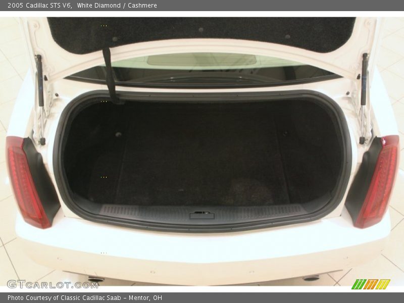White Diamond / Cashmere 2005 Cadillac STS V6