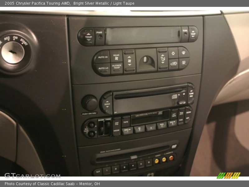 Controls of 2005 Pacifica Touring AWD