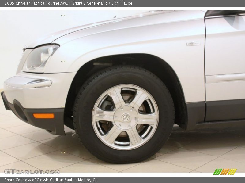  2005 Pacifica Touring AWD Wheel