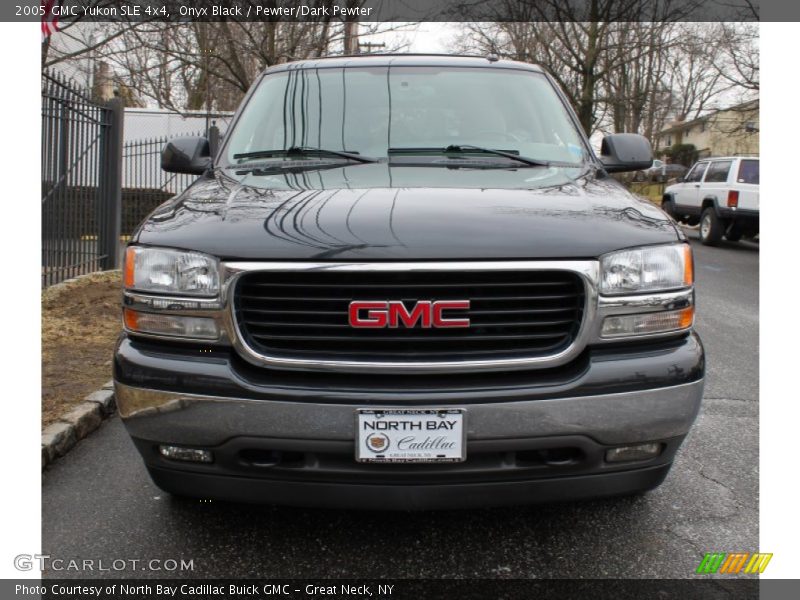 Onyx Black / Pewter/Dark Pewter 2005 GMC Yukon SLE 4x4
