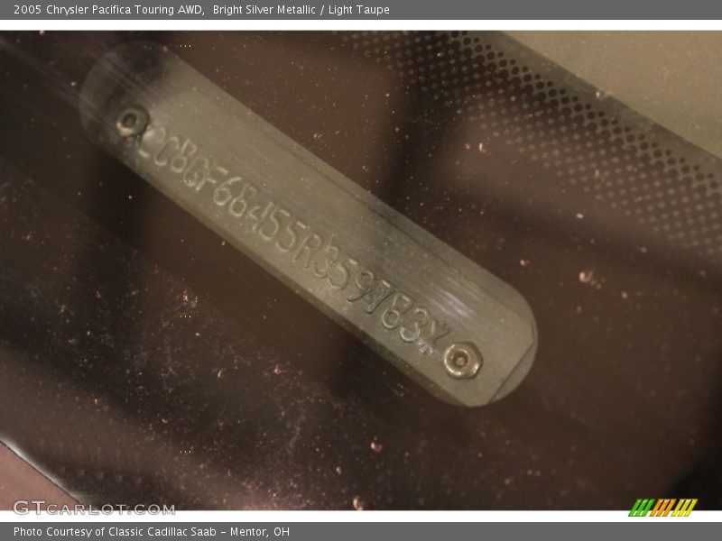 Bright Silver Metallic / Light Taupe 2005 Chrysler Pacifica Touring AWD