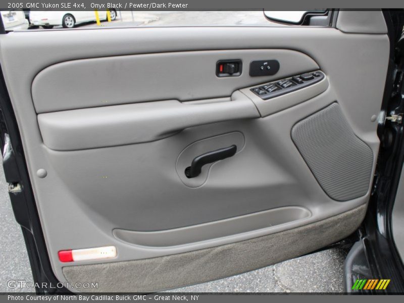 Onyx Black / Pewter/Dark Pewter 2005 GMC Yukon SLE 4x4