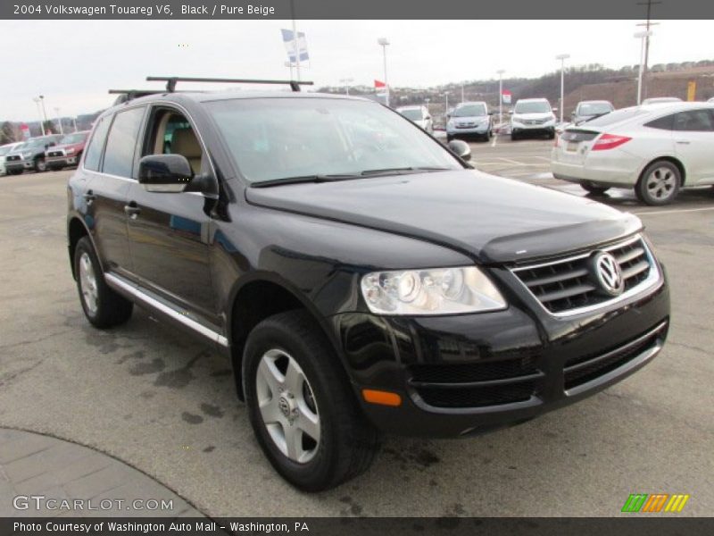 Front 3/4 View of 2004 Touareg V6