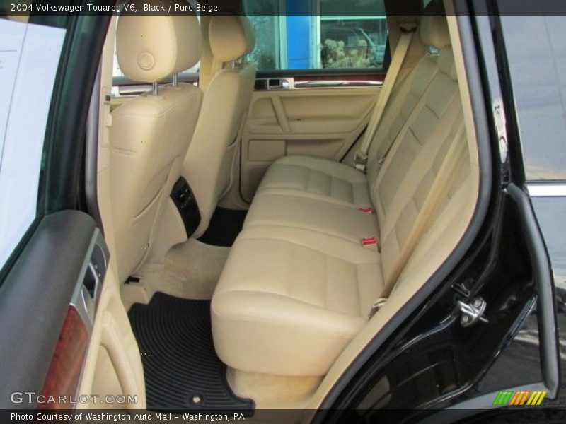 Rear Seat of 2004 Touareg V6