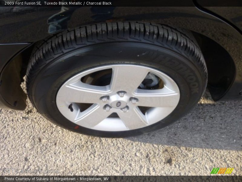 Tuxedo Black Metallic / Charcoal Black 2009 Ford Fusion SE