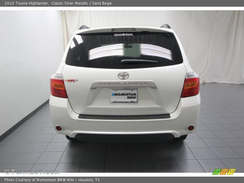 Classic Silver Metallic / Sand Beige 2010 Toyota Highlander