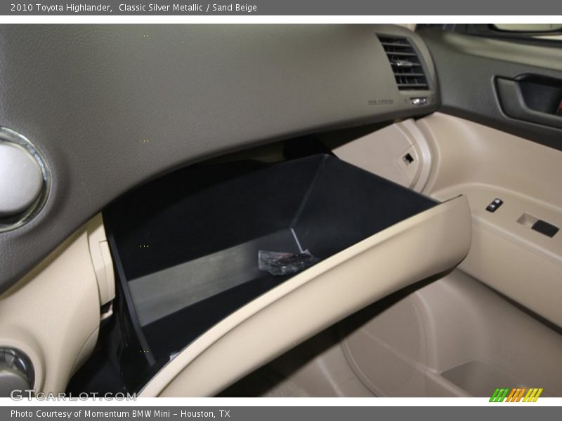 Classic Silver Metallic / Sand Beige 2010 Toyota Highlander