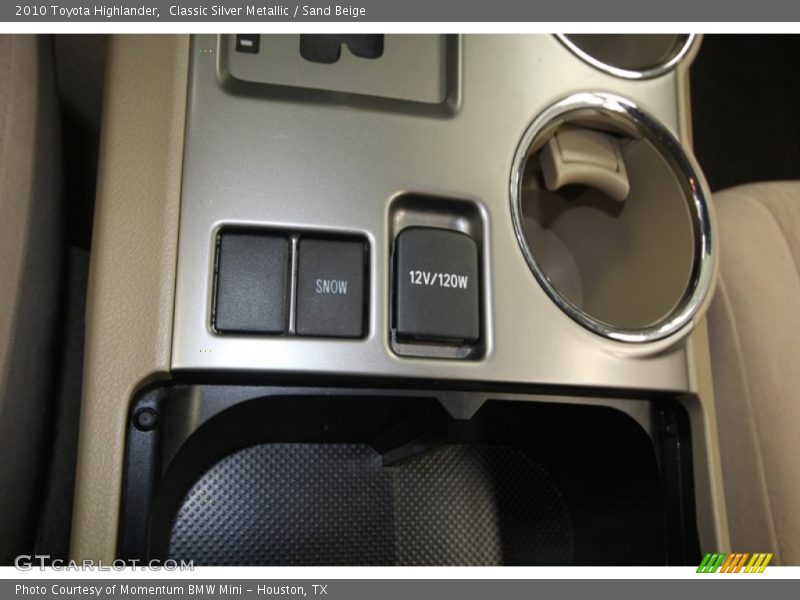 Classic Silver Metallic / Sand Beige 2010 Toyota Highlander