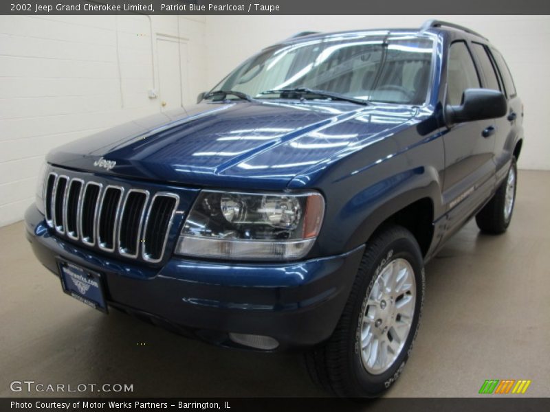 Patriot Blue Pearlcoat / Taupe 2002 Jeep Grand Cherokee Limited