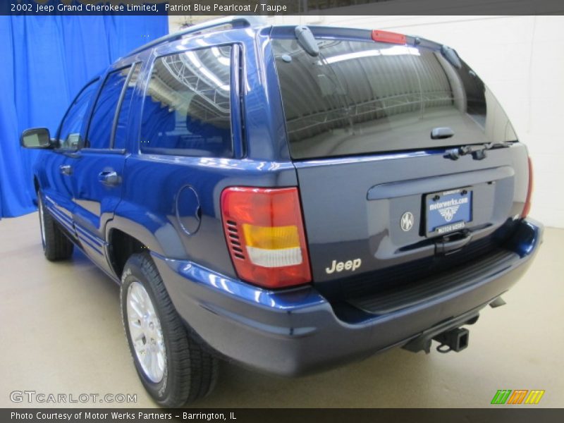 Patriot Blue Pearlcoat / Taupe 2002 Jeep Grand Cherokee Limited