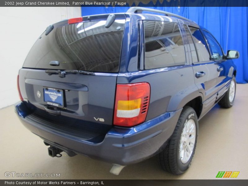 Patriot Blue Pearlcoat / Taupe 2002 Jeep Grand Cherokee Limited
