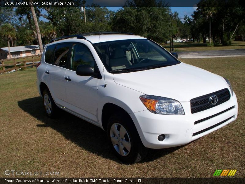Super White / Ash 2006 Toyota RAV4
