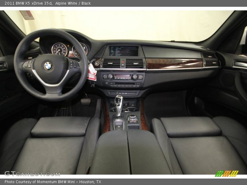 Dashboard of 2011 X5 xDrive 35d