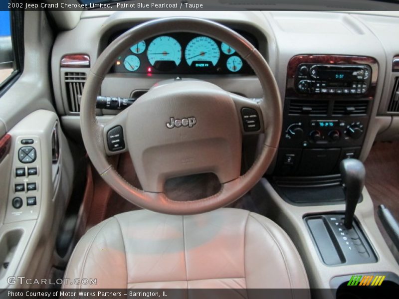 Dashboard of 2002 Grand Cherokee Limited