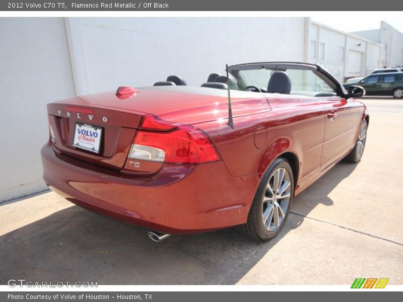 Flamenco Red Metallic / Off Black 2012 Volvo C70 T5