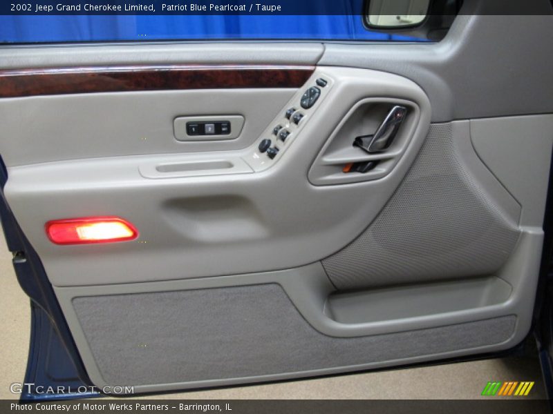 Patriot Blue Pearlcoat / Taupe 2002 Jeep Grand Cherokee Limited