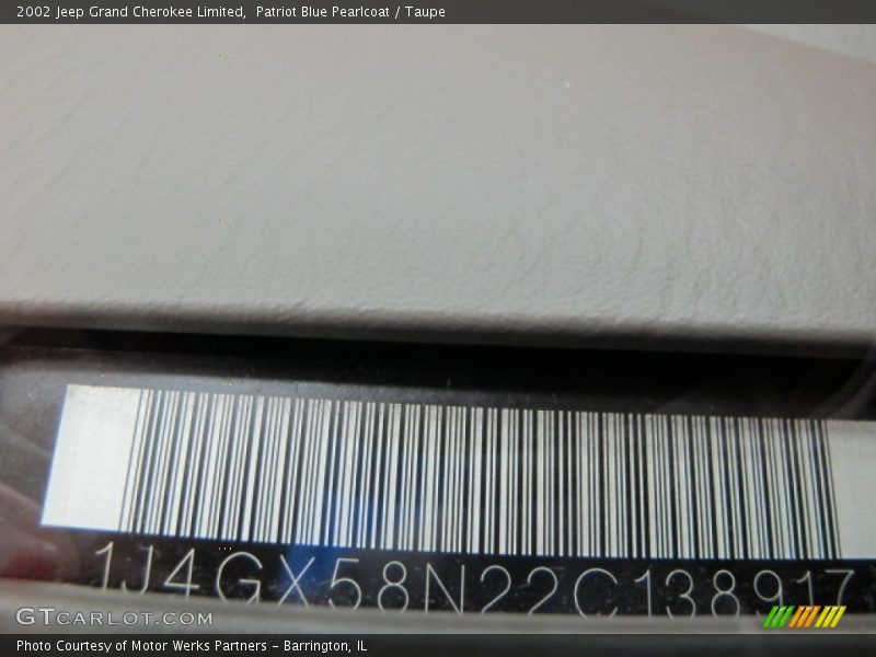 Patriot Blue Pearlcoat / Taupe 2002 Jeep Grand Cherokee Limited