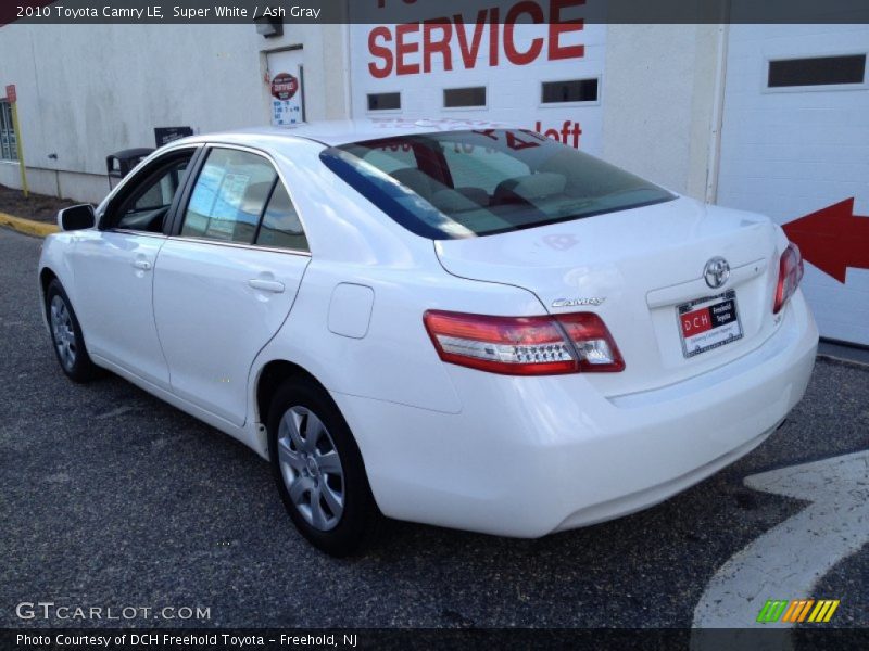 Super White / Ash Gray 2010 Toyota Camry LE