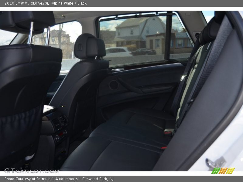 Alpine White / Black 2010 BMW X5 xDrive30i