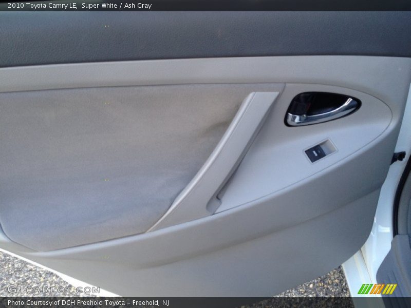 Super White / Ash Gray 2010 Toyota Camry LE