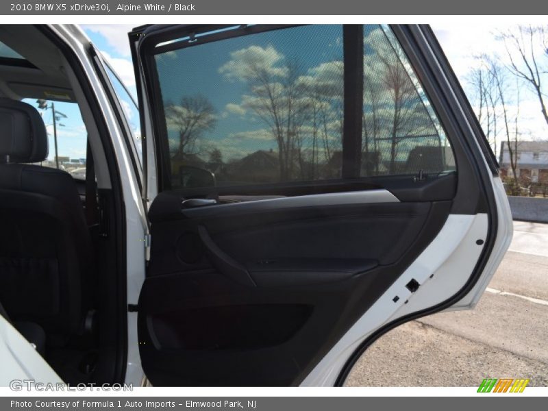 Alpine White / Black 2010 BMW X5 xDrive30i