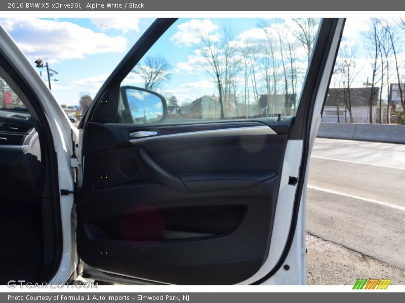 Alpine White / Black 2010 BMW X5 xDrive30i