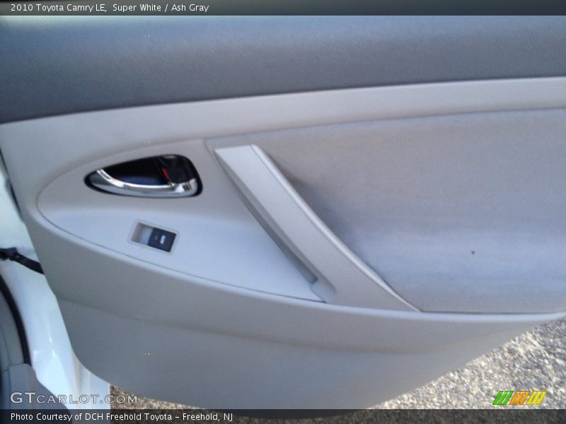 Super White / Ash Gray 2010 Toyota Camry LE