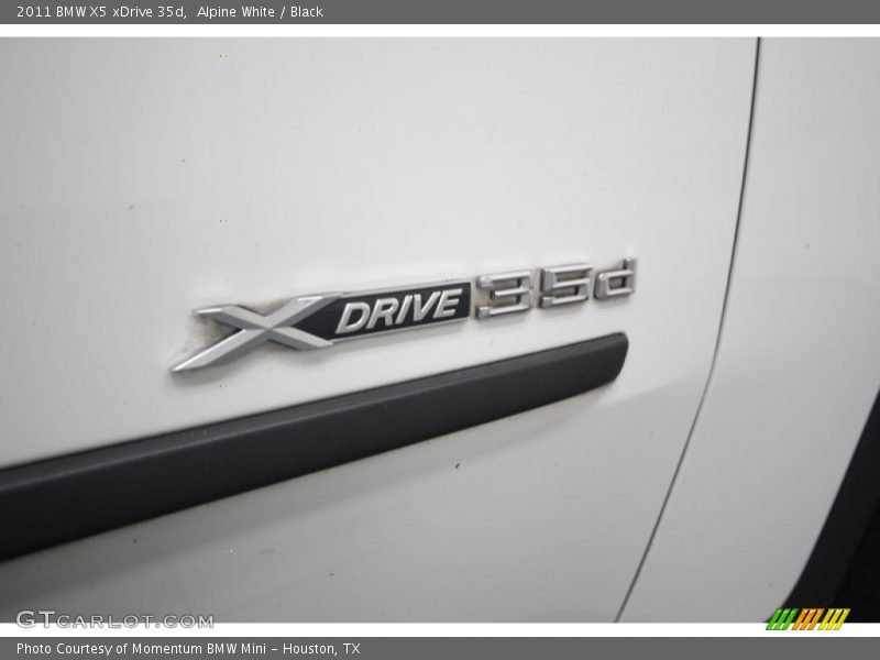 Alpine White / Black 2011 BMW X5 xDrive 35d