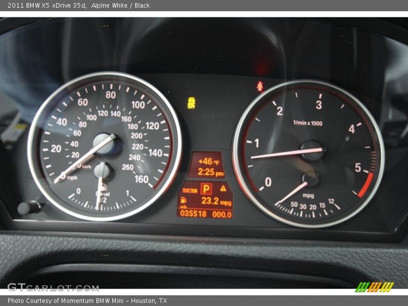 Alpine White / Black 2011 BMW X5 xDrive 35d