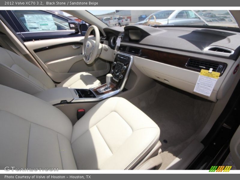 Black Stone / Sandstone Beige 2012 Volvo XC70 3.2