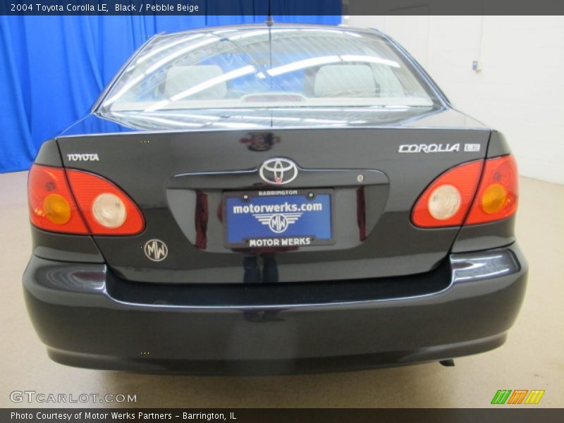 Black / Pebble Beige 2004 Toyota Corolla LE